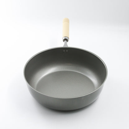 鉄製深型フライパン 木柄 26cm／ふた付き